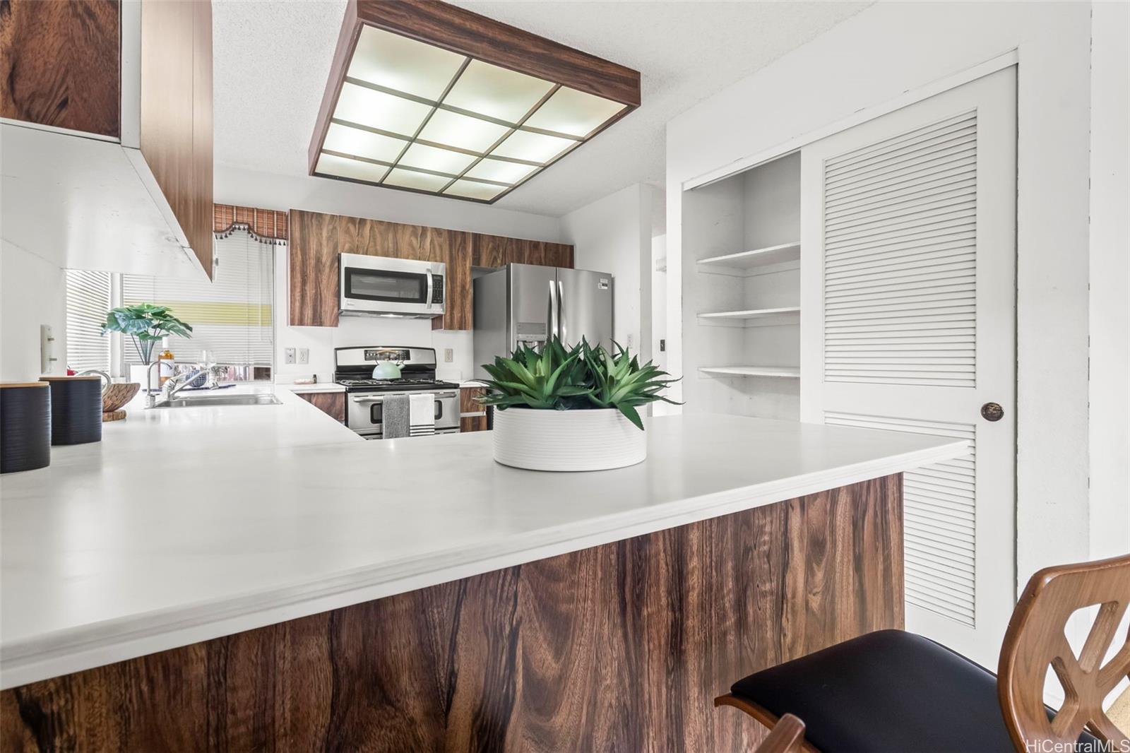 94-1127  Polinahe Place Waipio Gentry, Waipahu home - photo 2 of 23