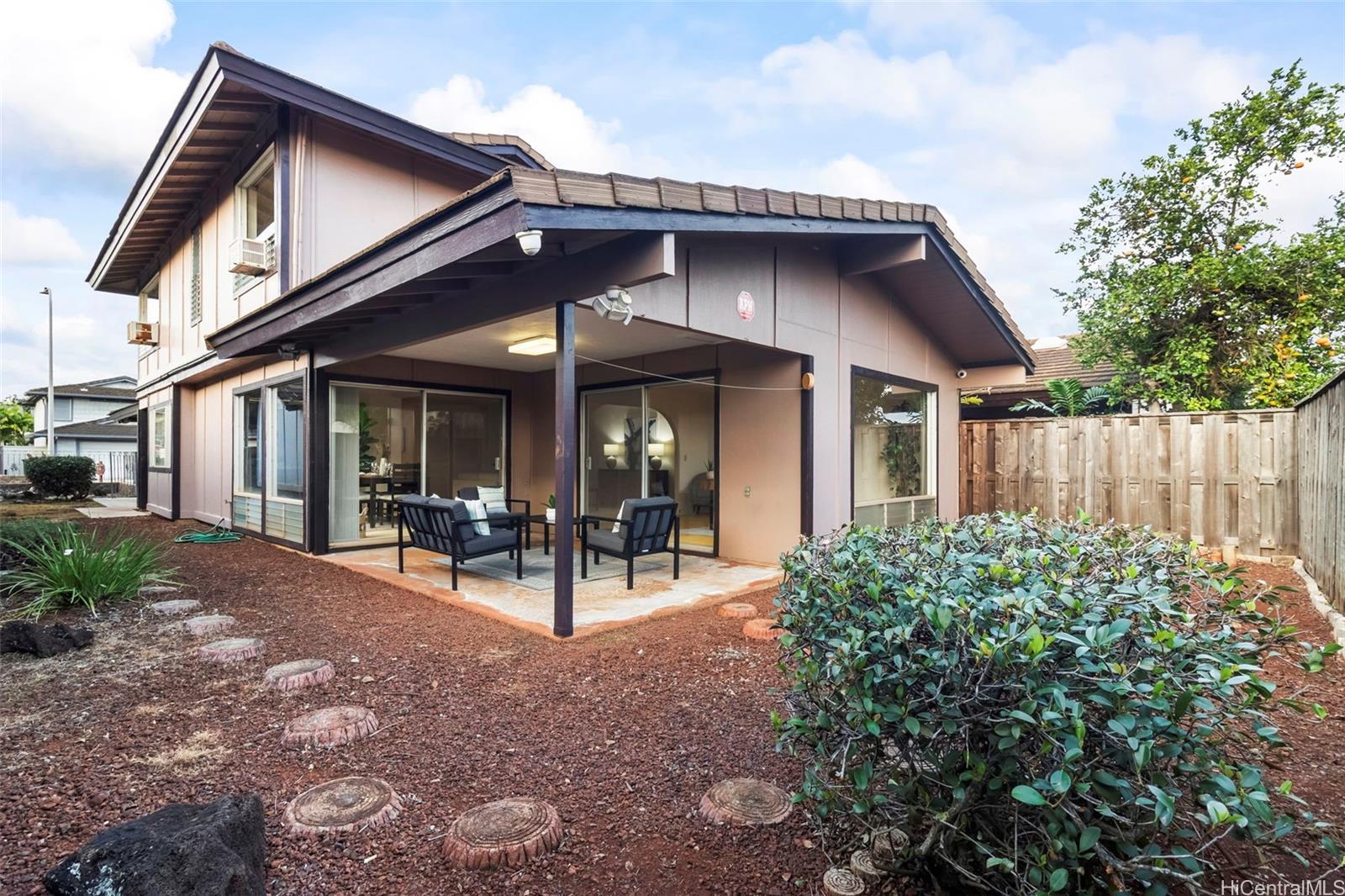 94-1127  Polinahe Place Waipio Gentry, Waipahu home - photo 8 of 23