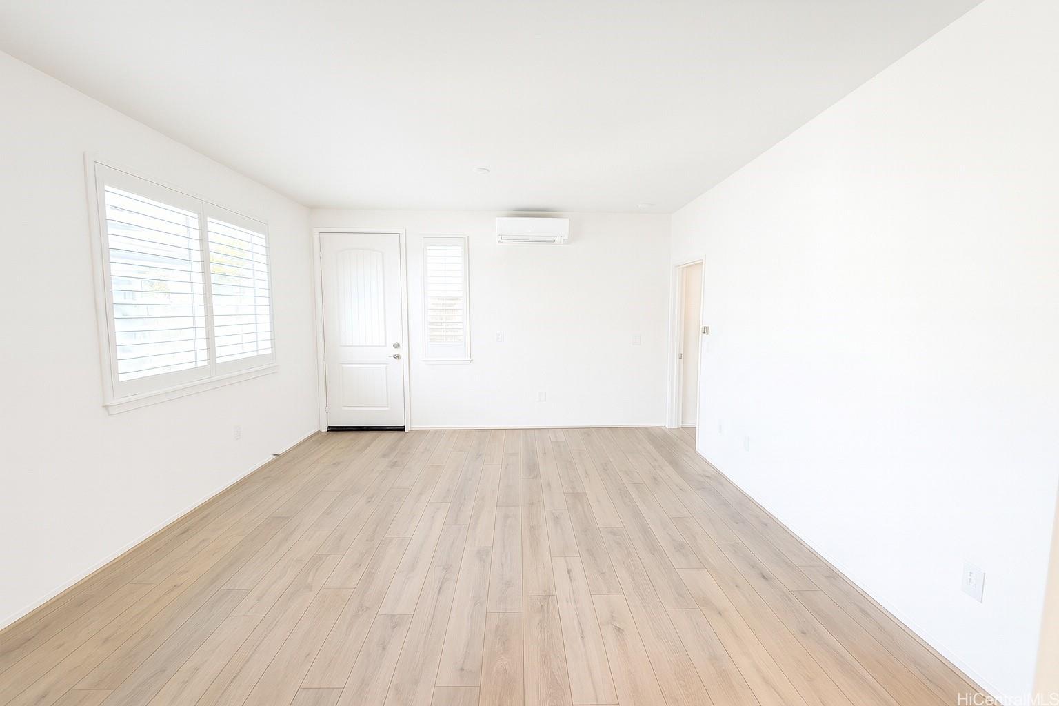 94-1133  Halekukui Street Koa Ridge, Waipahu home - photo 4 of 15