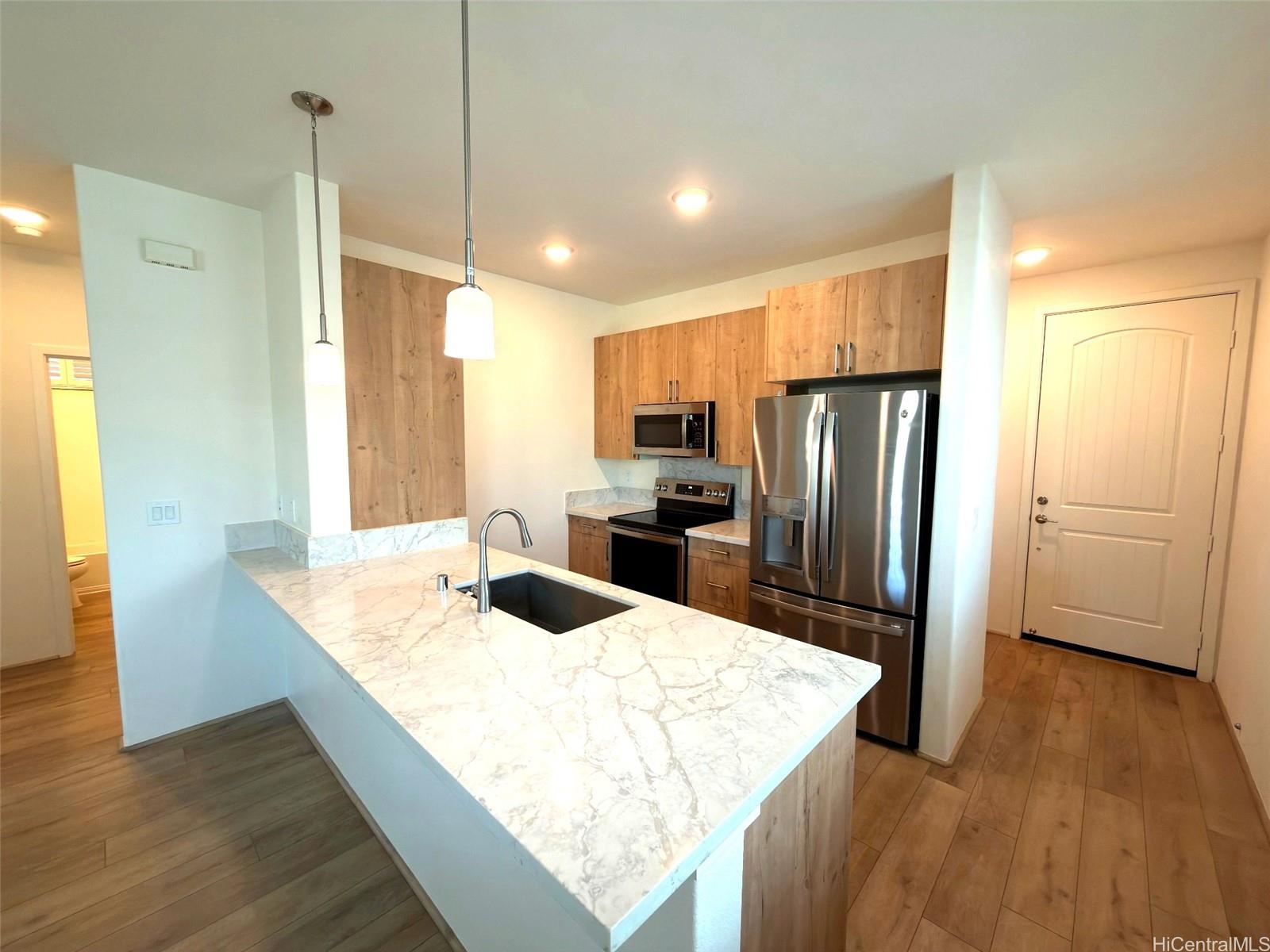 94-1133  Halekukui Street Koa Ridge, Waipahu home - photo 5 of 15