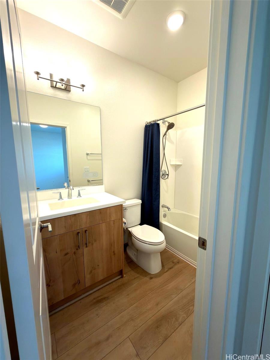 94-1133  Halekukui Street Koa Ridge, Waipahu home - photo 7 of 15