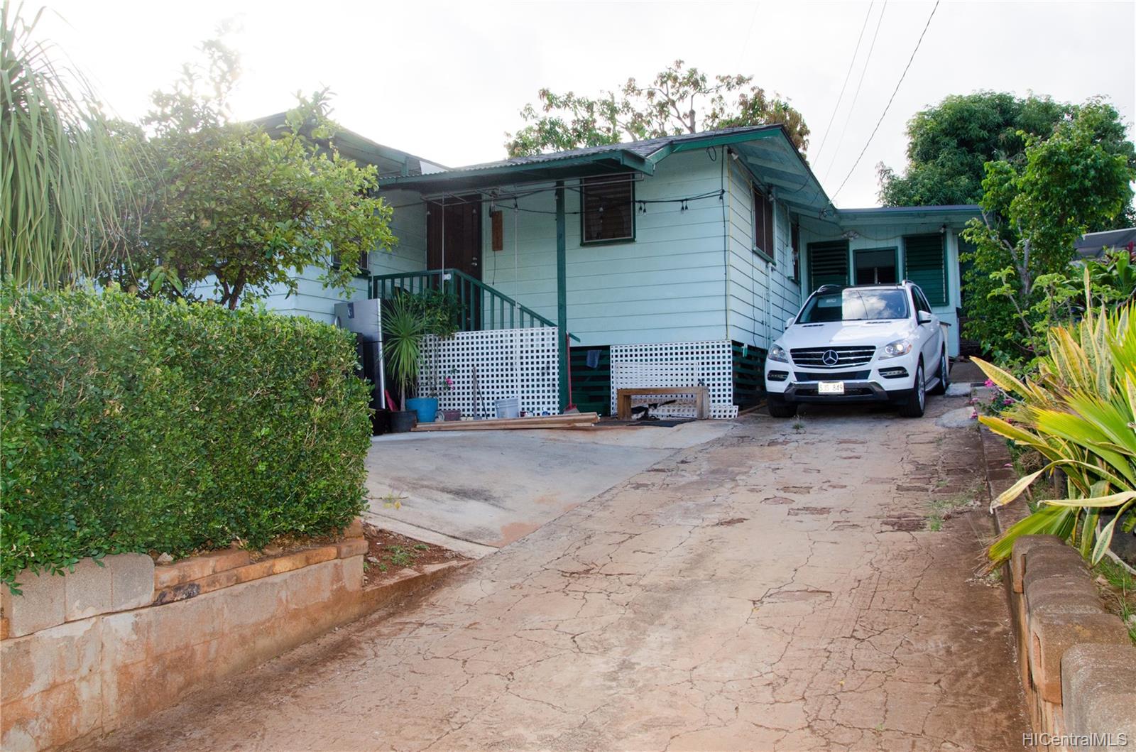 941134 Huakai Street , Waipahu, Hi 96797 Waipahulower