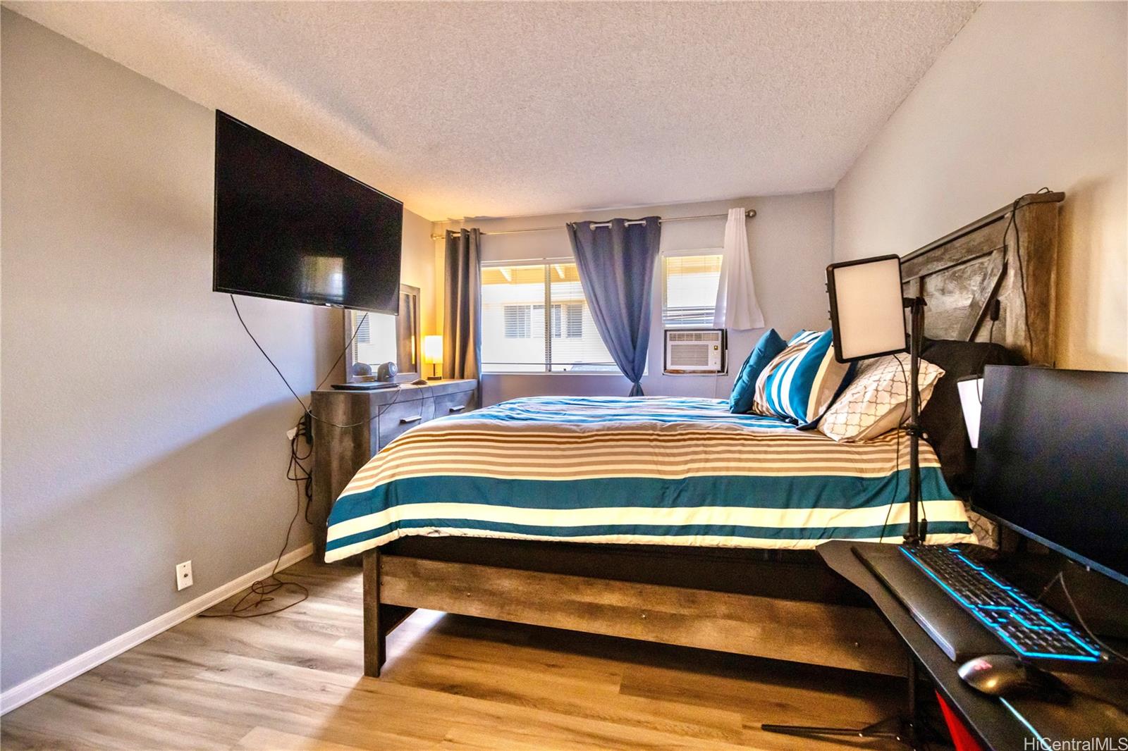 Waipio Gentry townhouse # K8, Waipahu, Hawaii - photo 9 of 19