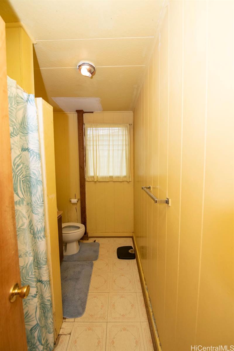 94-1151  Awalai Street Waipahu-lower, Waipahu home - photo 16 of 21