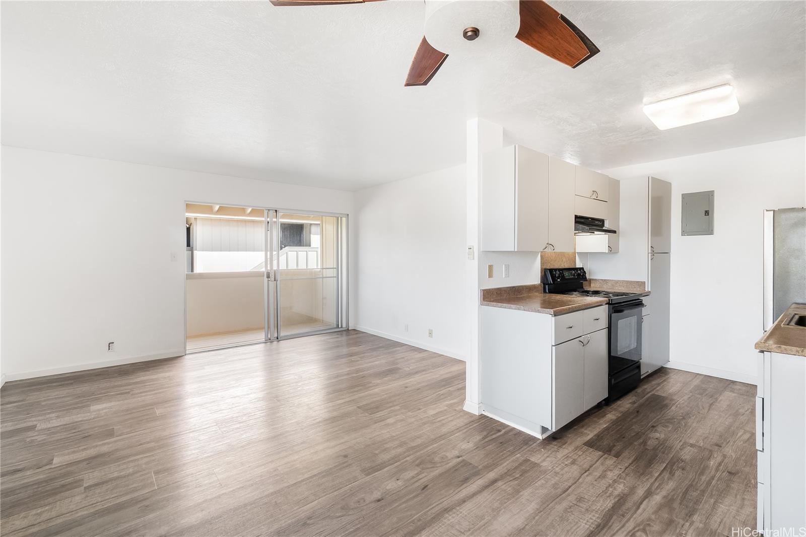 Gentry Waipio CA townhouse # L8, Waipahu, Hawaii - photo 4 of 25