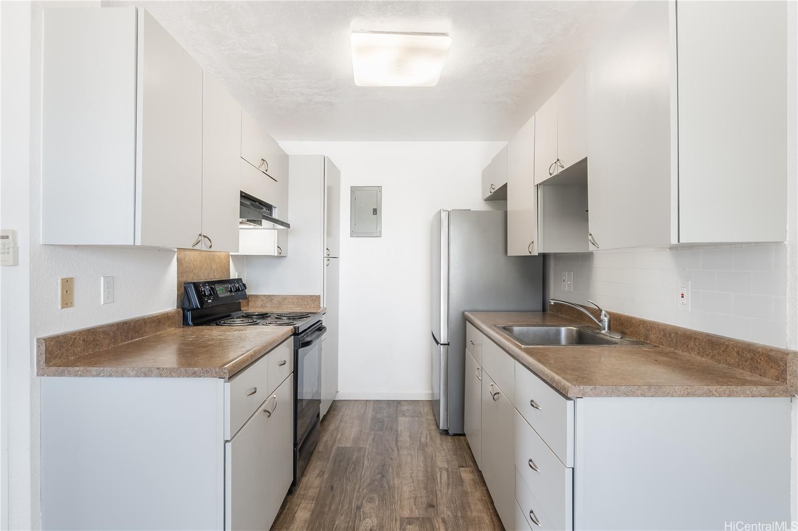 Gentry Waipio CA townhouse # L8, Waipahu, Hawaii - photo 5 of 25