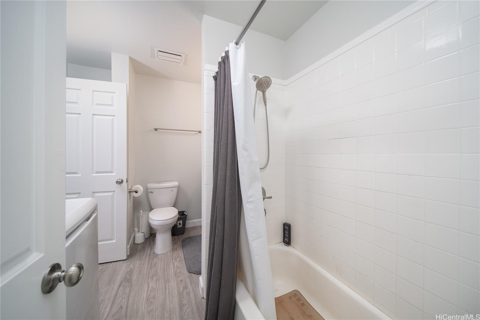 Waipio Gentry townhouse # P8, Waipahu, Hawaii - photo 19 of 25