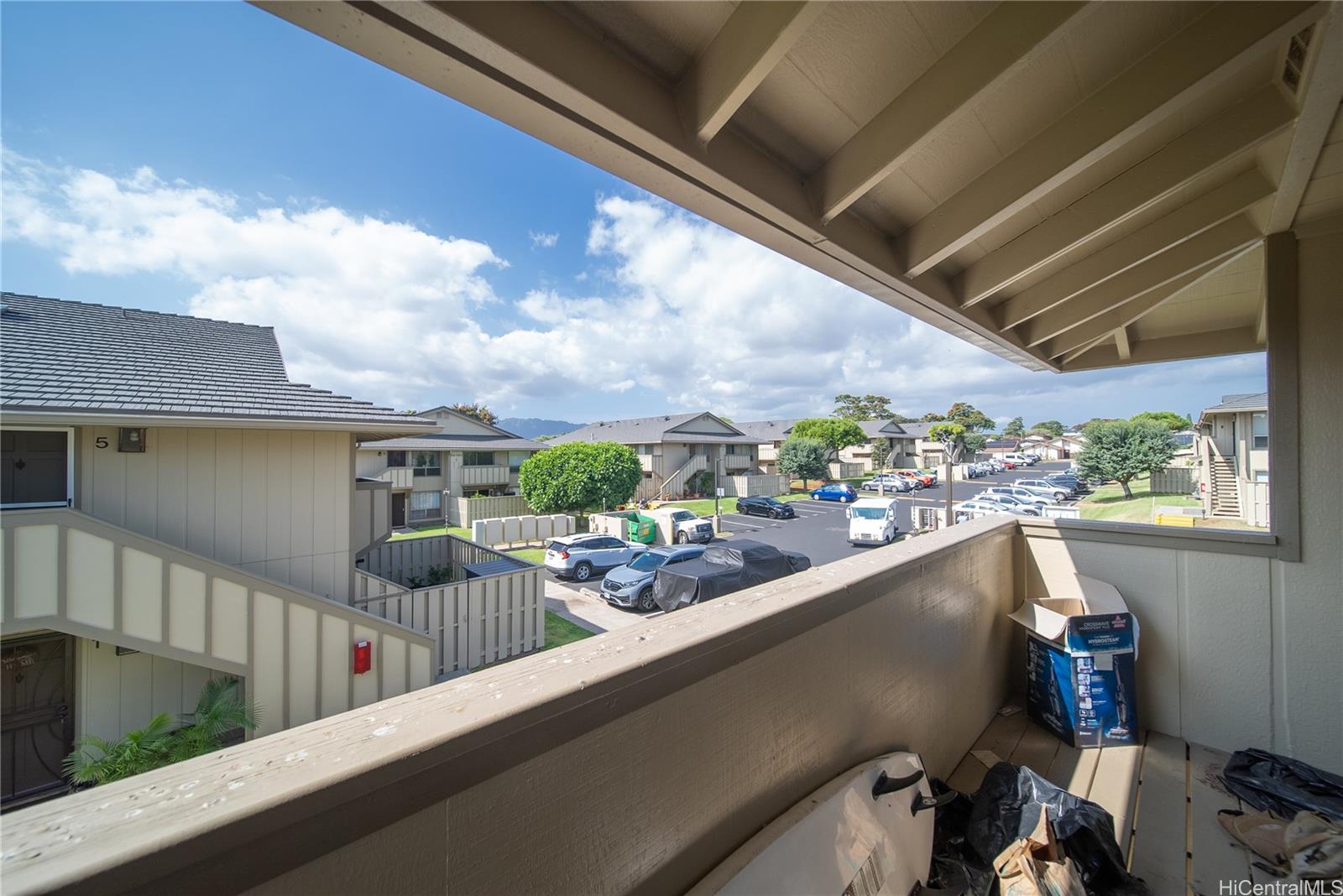 Waipio Gentry townhouse # P8, Waipahu, Hawaii - photo 20 of 25