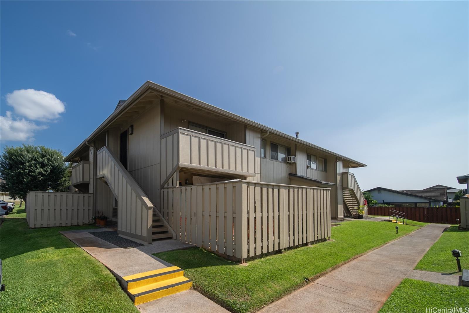 Waipio Gentry townhouse # P8, Waipahu, Hawaii - photo 22 of 25