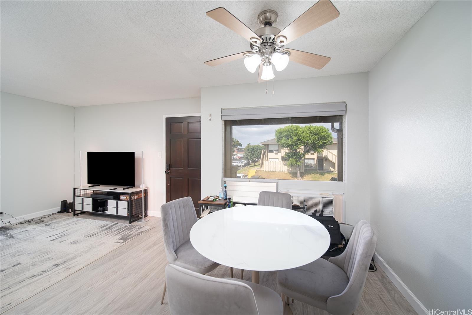 Waipio Gentry townhouse # P8, Waipahu, Hawaii - photo 4 of 25