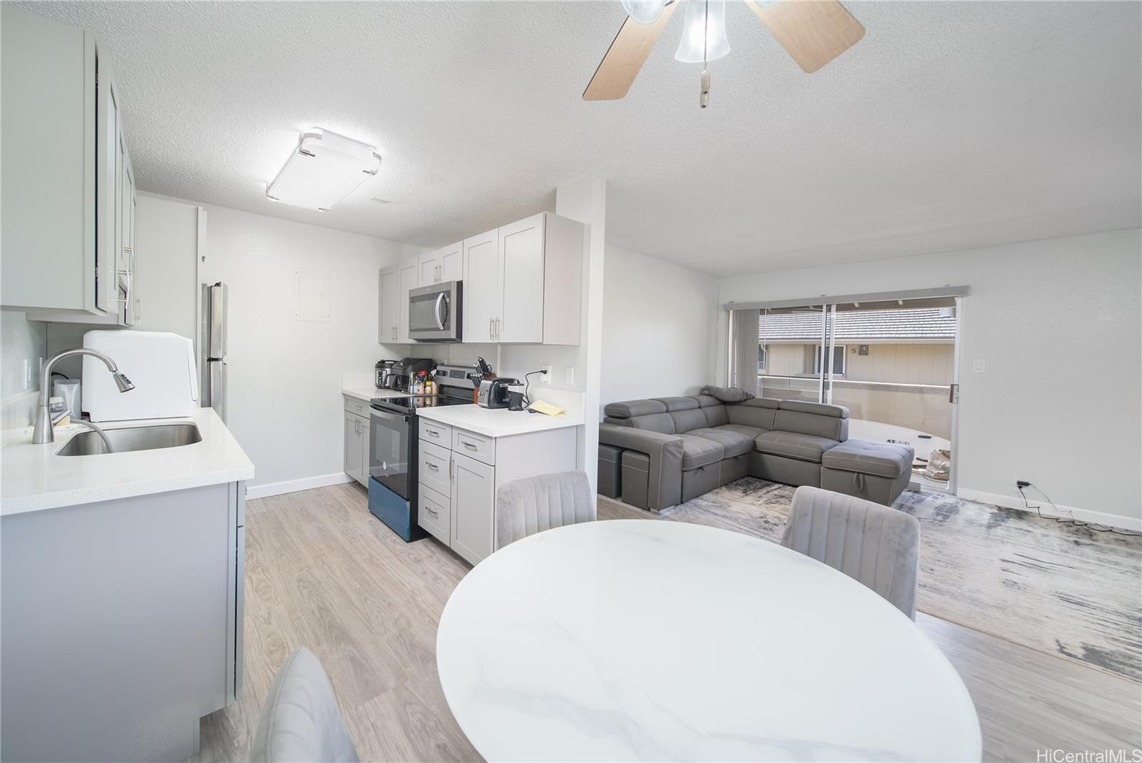 Waipio Gentry townhouse # P8, Waipahu, Hawaii - photo 6 of 25