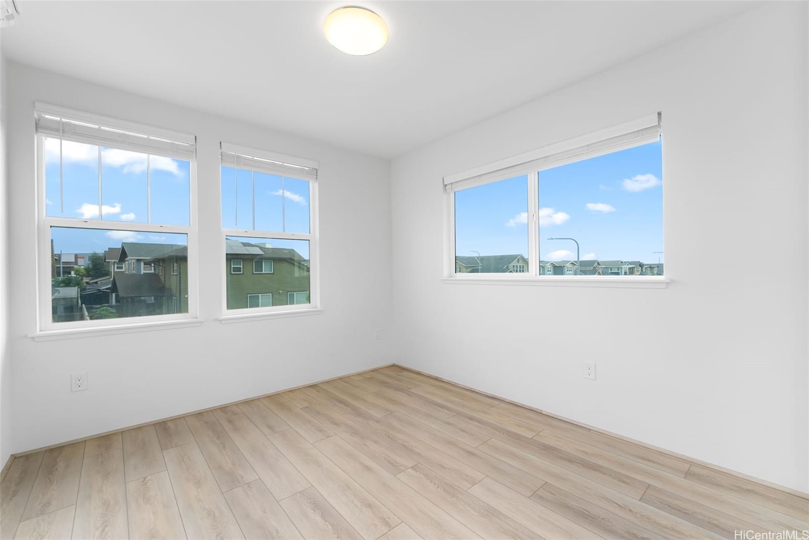 94-1160  Halelaukoa Drive Koa Ridge, Waipahu home - photo 13 of 25