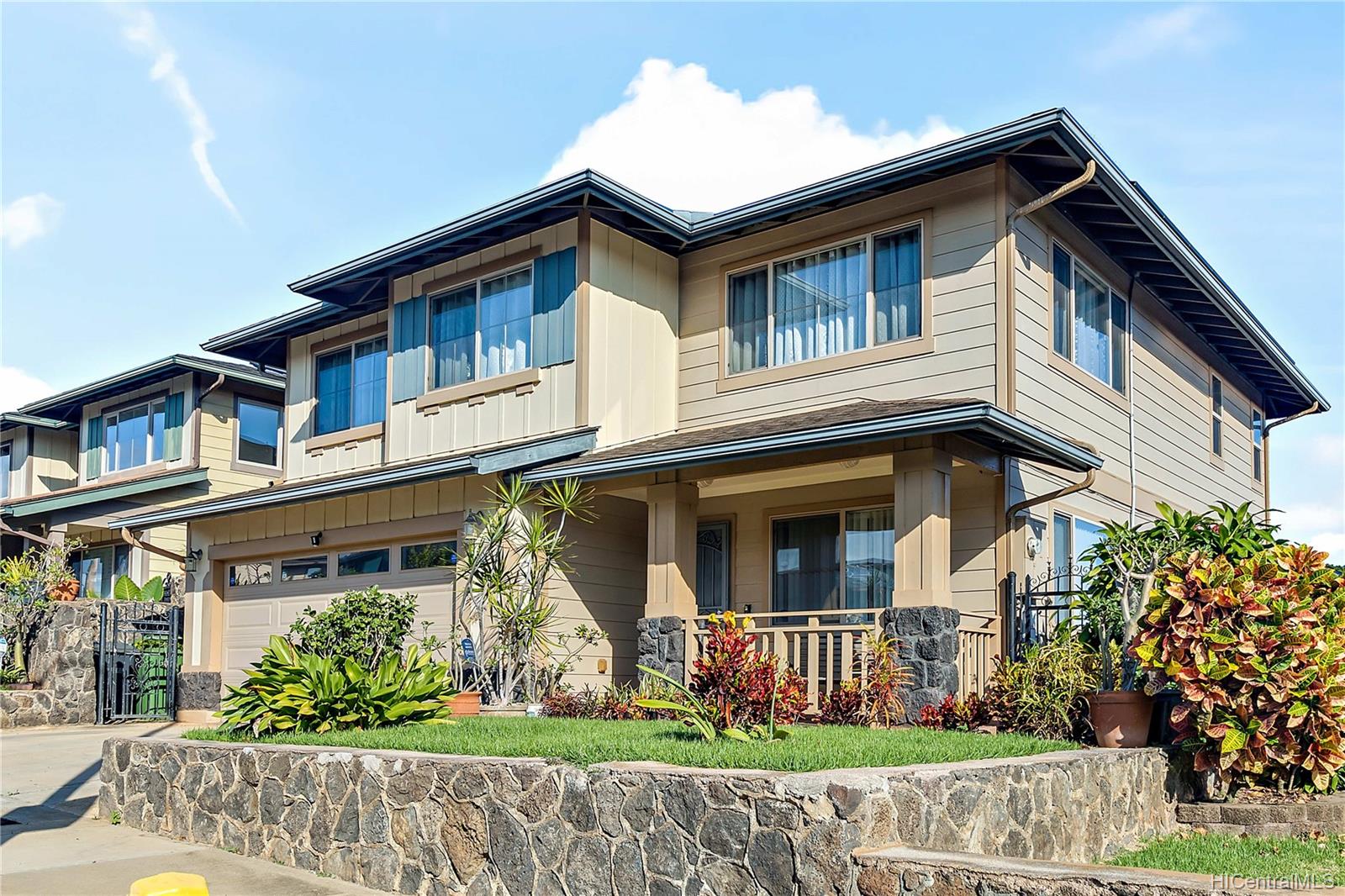 941162 Awaiki Street , Waipahu, Hi 96797 Waipahulower