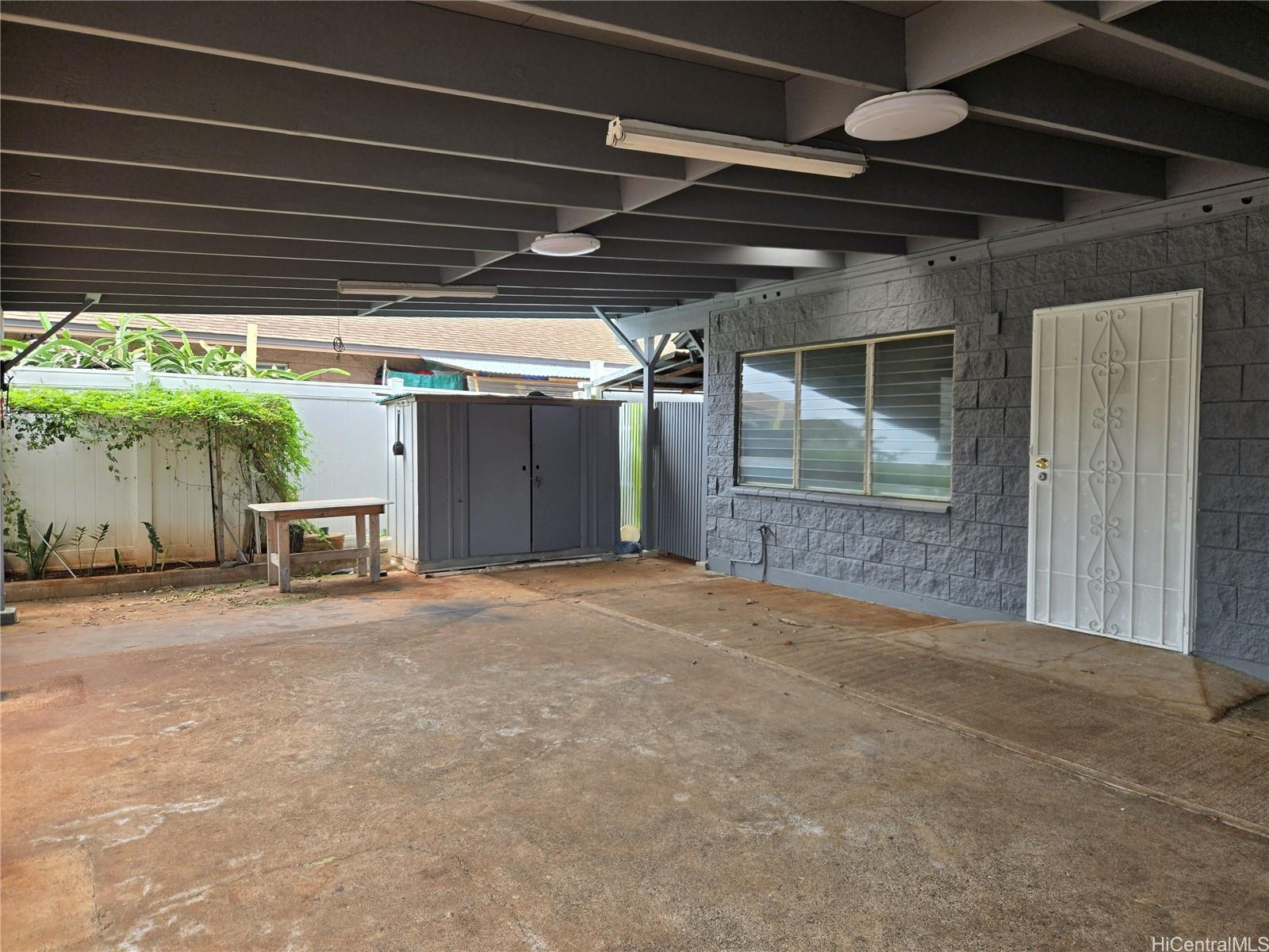 94-1166  Hoomakoa Street Waipahu Estates, Waipahu home - photo 3 of 18