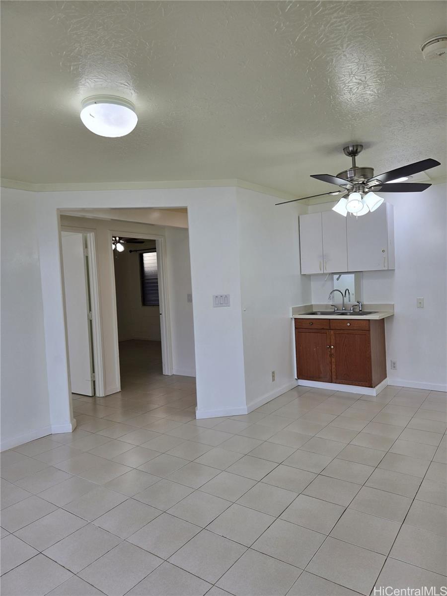 94-1166  Hoomakoa Street Waipahu Estates, Waipahu home - photo 6 of 16