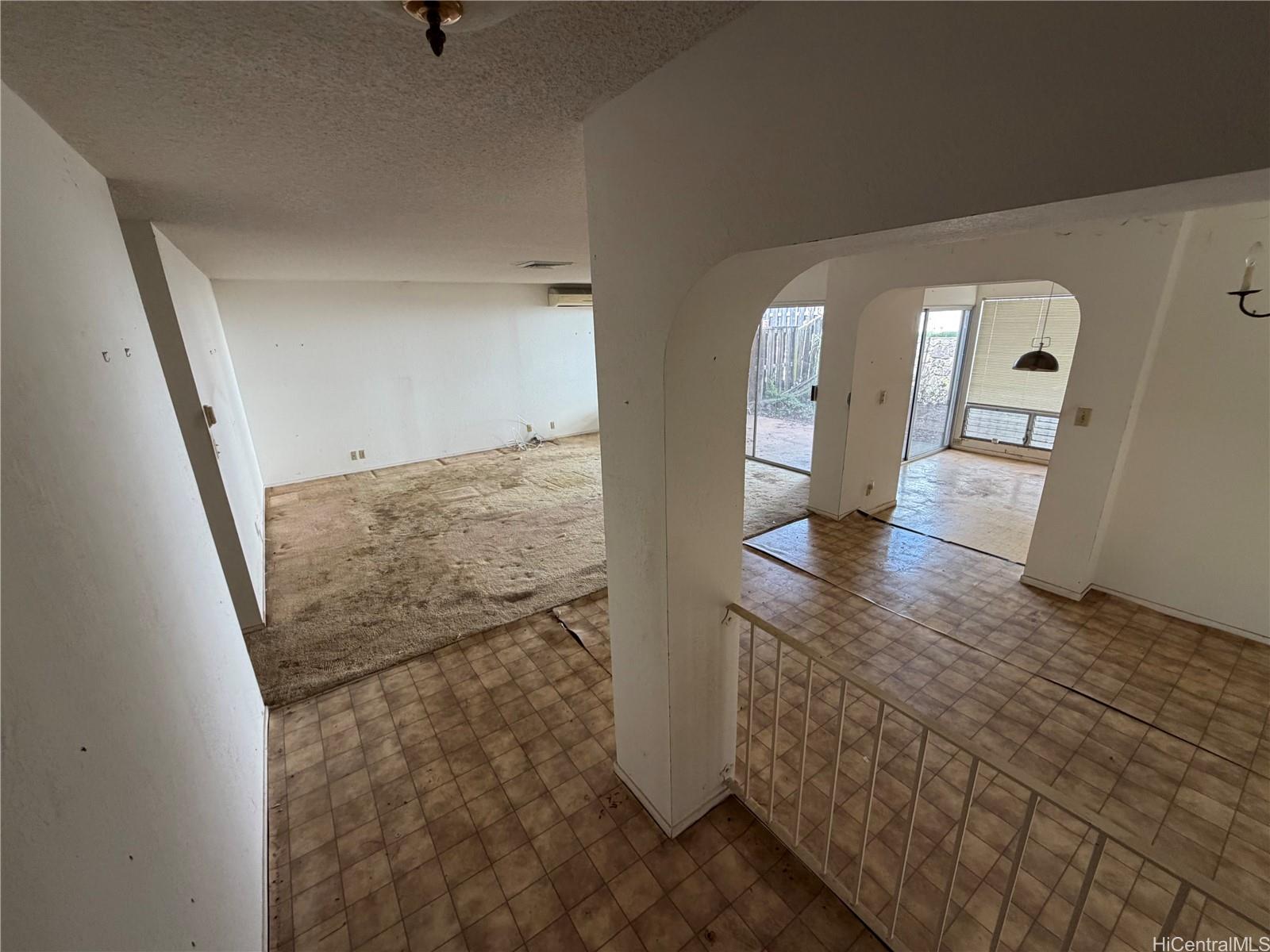 94-1176  Mohalu Street Waipio Gentry, Waipahu home - photo 2 of 13