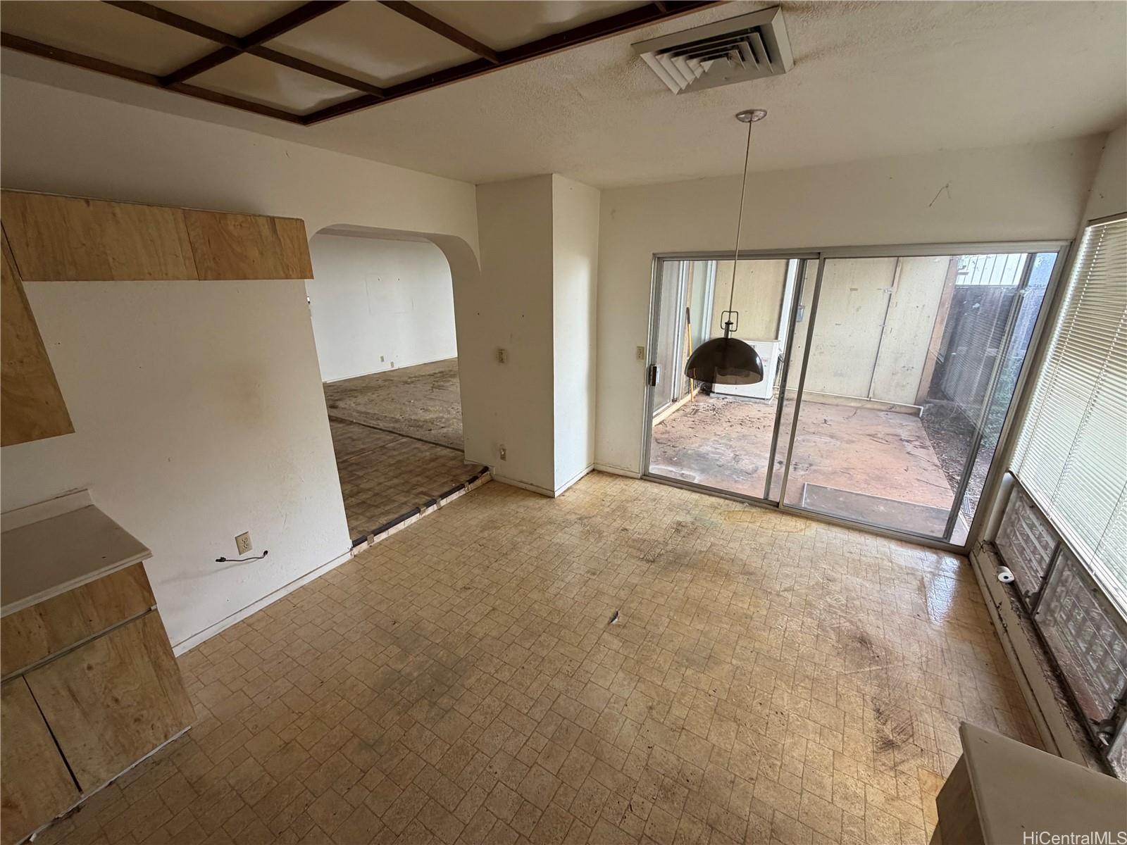 94-1176  Mohalu Street Waipio Gentry, Waipahu home - photo 5 of 13