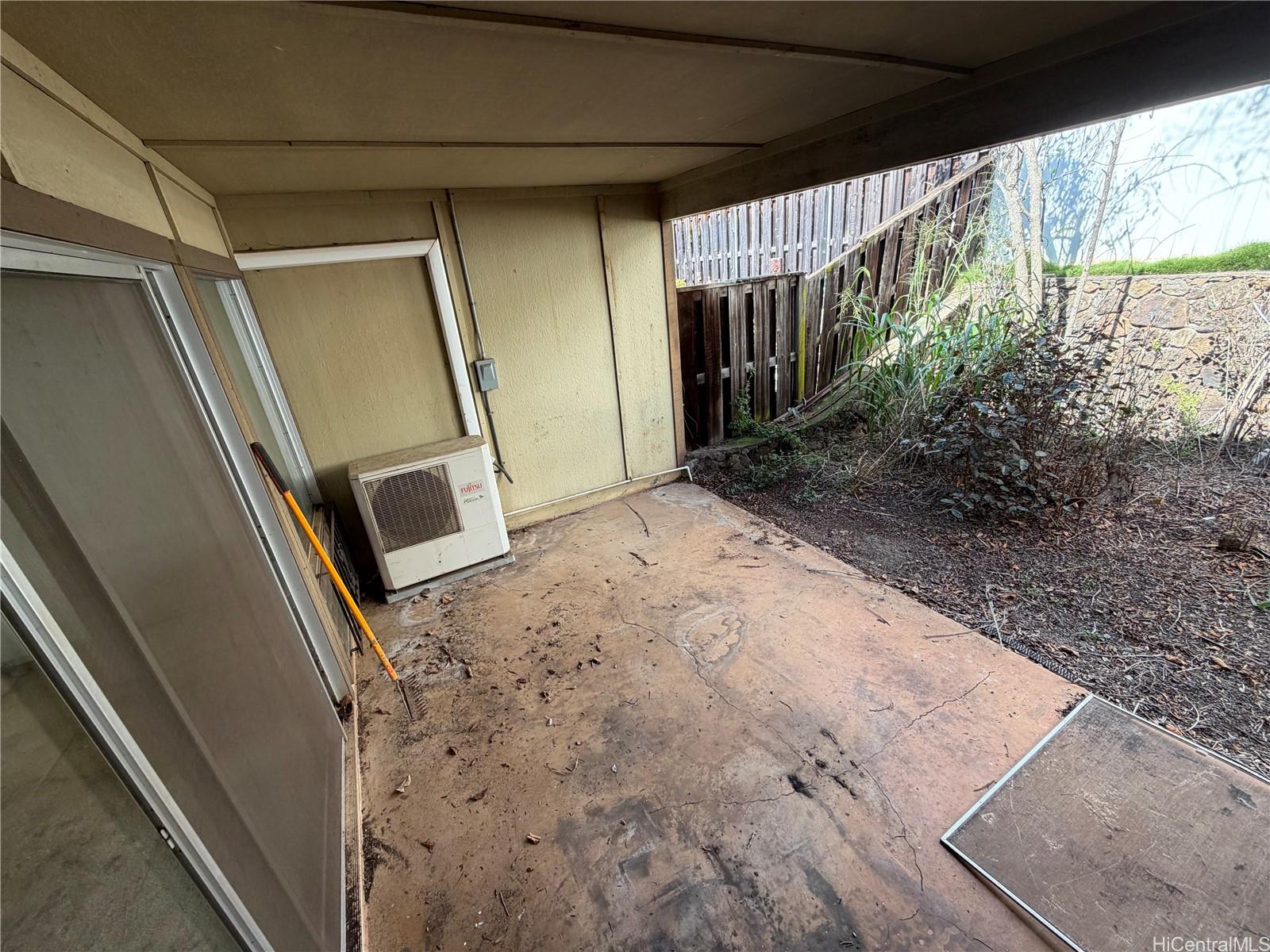 94-1176  Mohalu Street Waipio Gentry, Waipahu home - photo 6 of 13