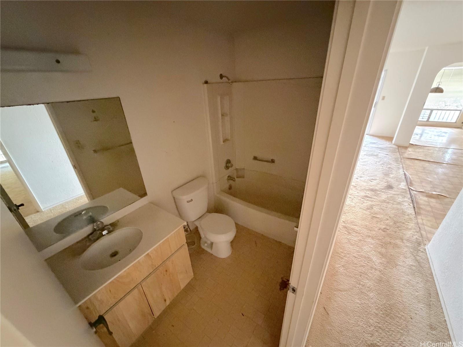 94-1176  Mohalu Street Waipio Gentry, Waipahu home - photo 7 of 13