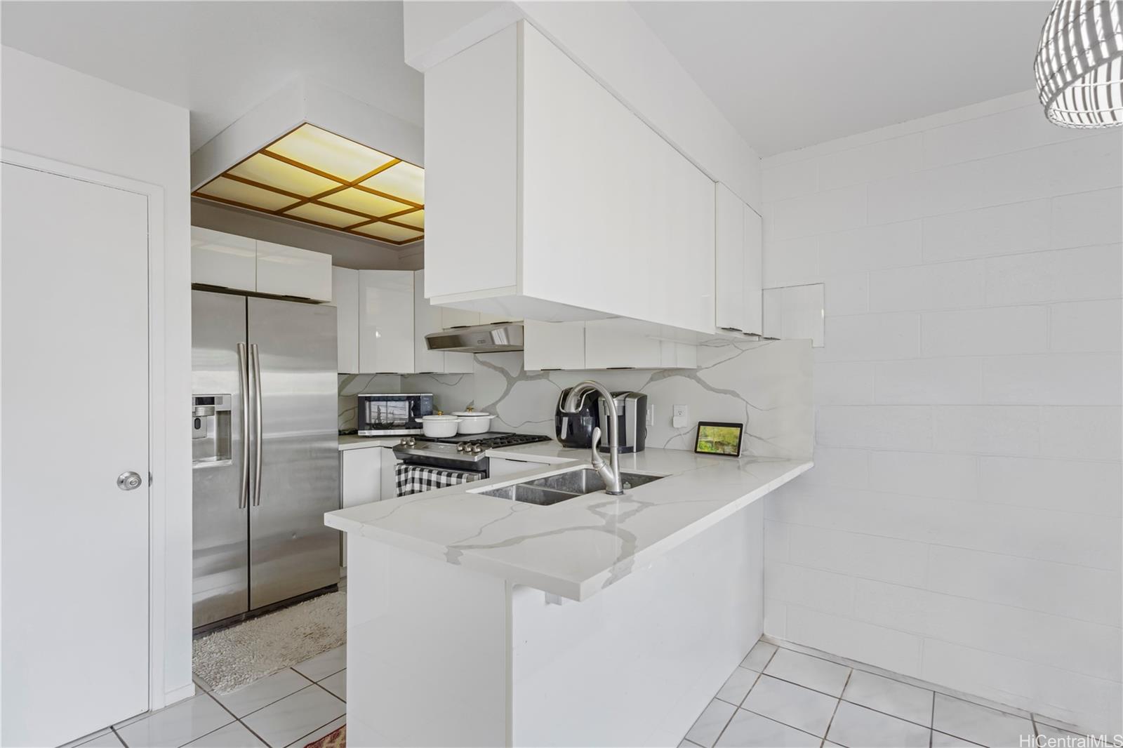 Gentry Waipio townhouse # 14C, Waipahu, Hawaii - photo 6 of 22