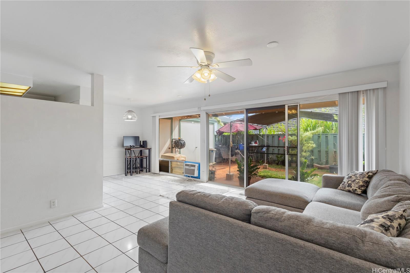 Gentry Waipio townhouse # 14C, Waipahu, Hawaii - photo 7 of 22