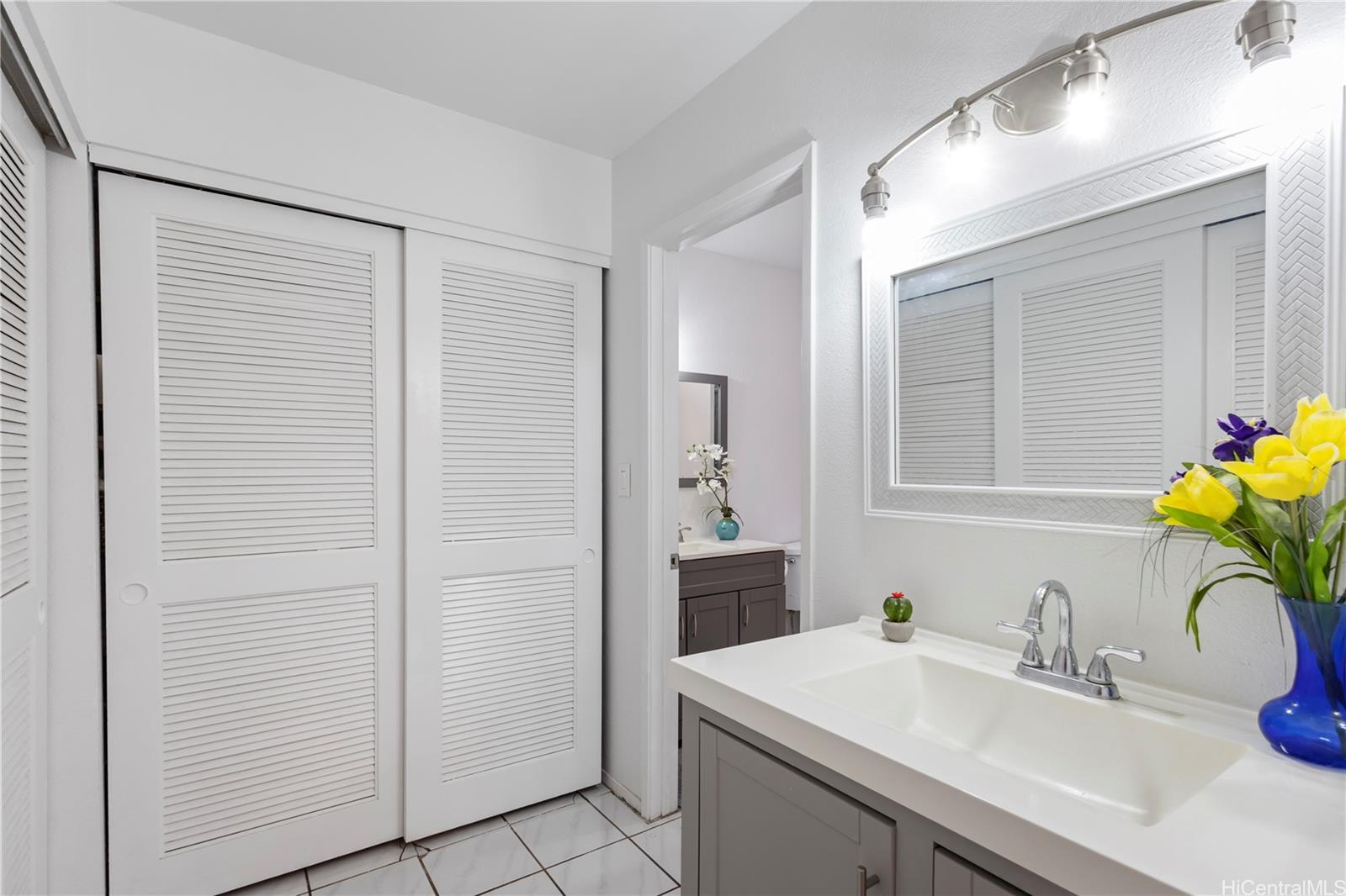 Gentry Waipio townhouse # 14C, Waipahu, Hawaii - photo 10 of 22