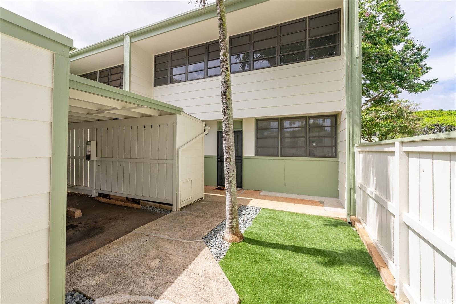 Mililani Town Assn. townhouse # 132, Mililani, Hawaii - photo 3 of 25