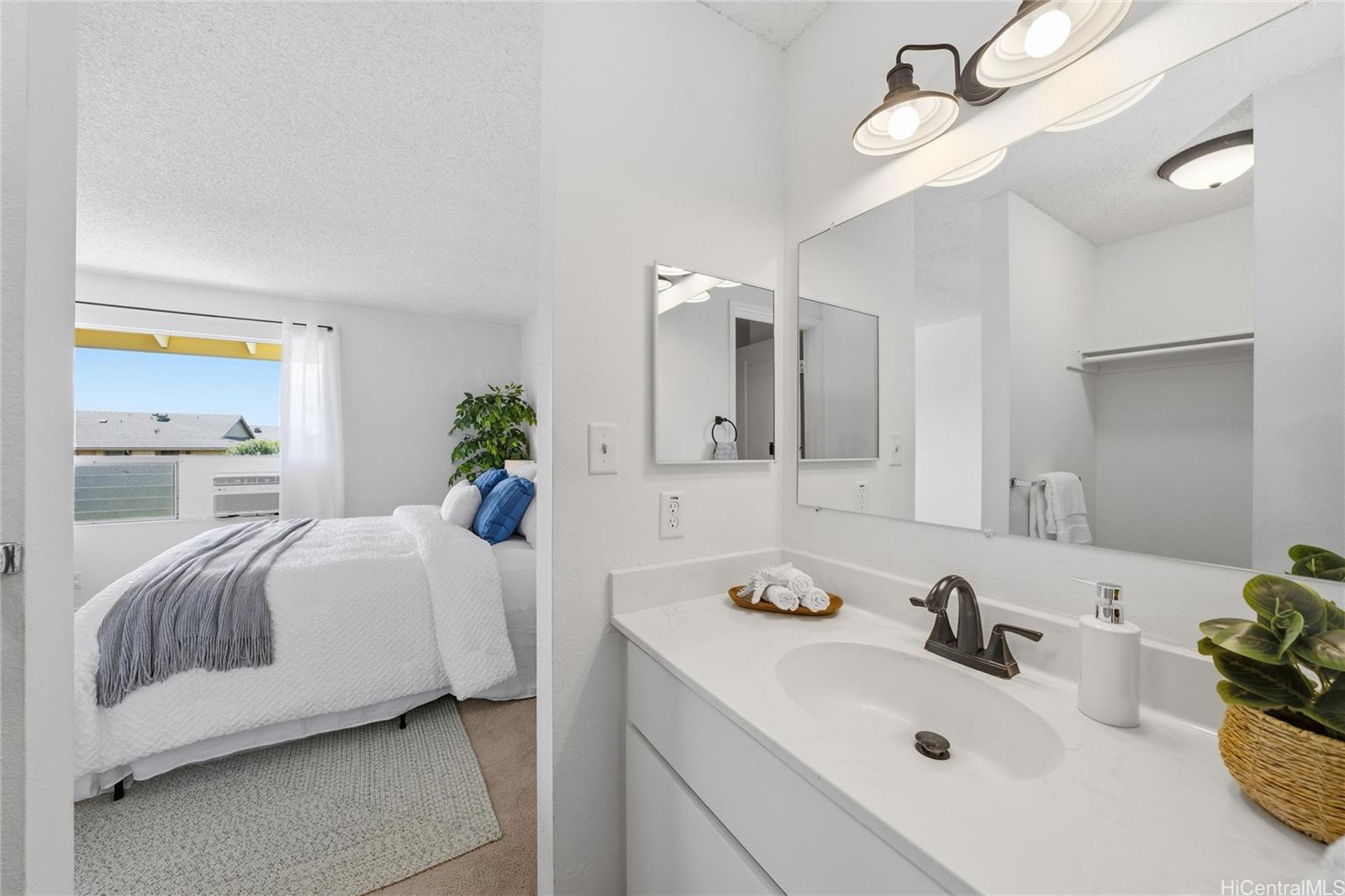 Penakii condo # 23B, Waipahu, Hawaii - photo 16 of 25