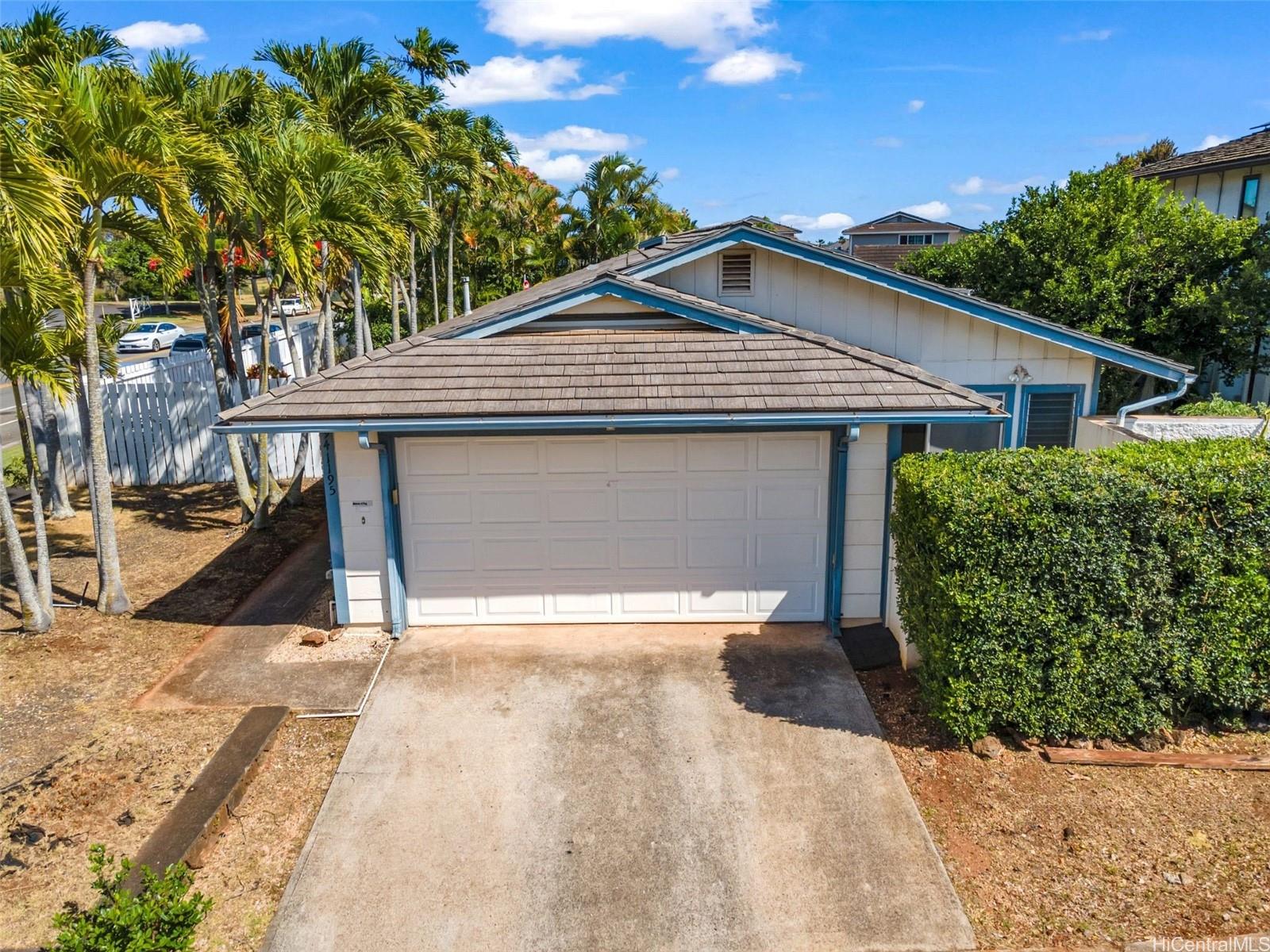 94-1195  Noheaiki Street Waipio Gentry, Waipahu home - photo 19 of 25