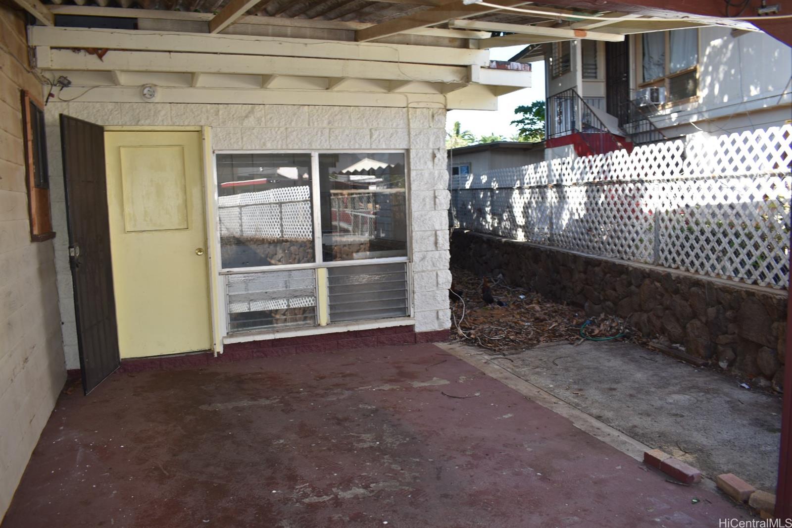 94-120  Poailani Circle Waipahu-lower, Waipahu home - photo 7 of 21