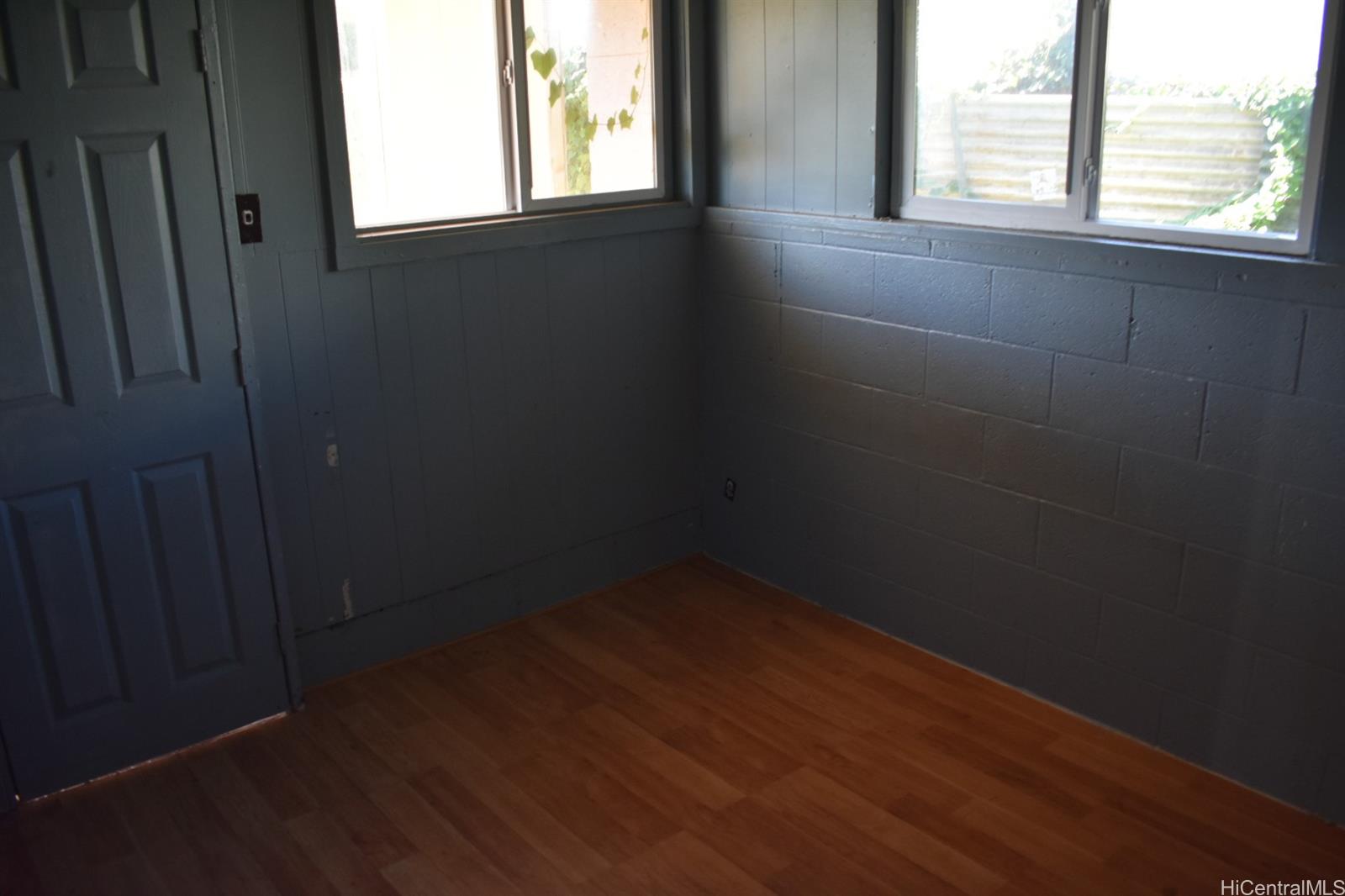 94-120  Poailani Circle Waipahu-lower, Waipahu home - photo 9 of 21