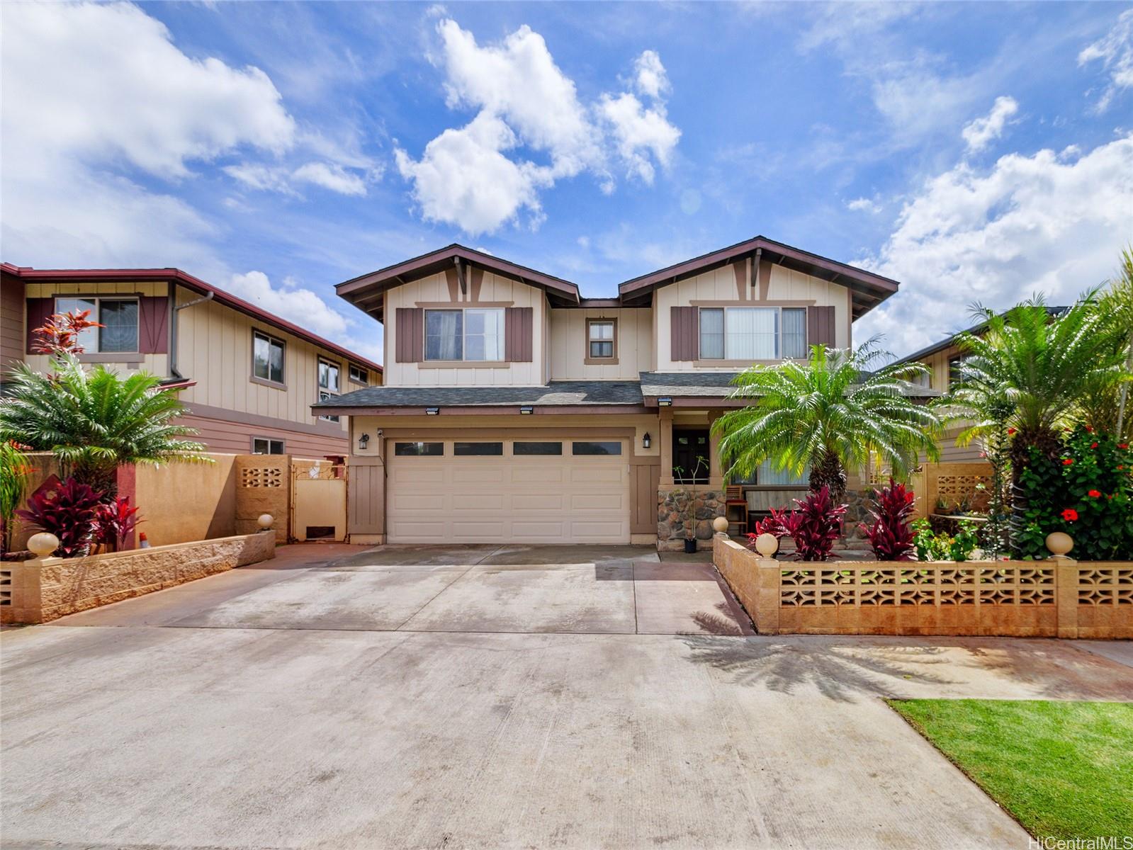 941218 Awaiki Street , Waipahu, Hi 96797 Waipahulower
