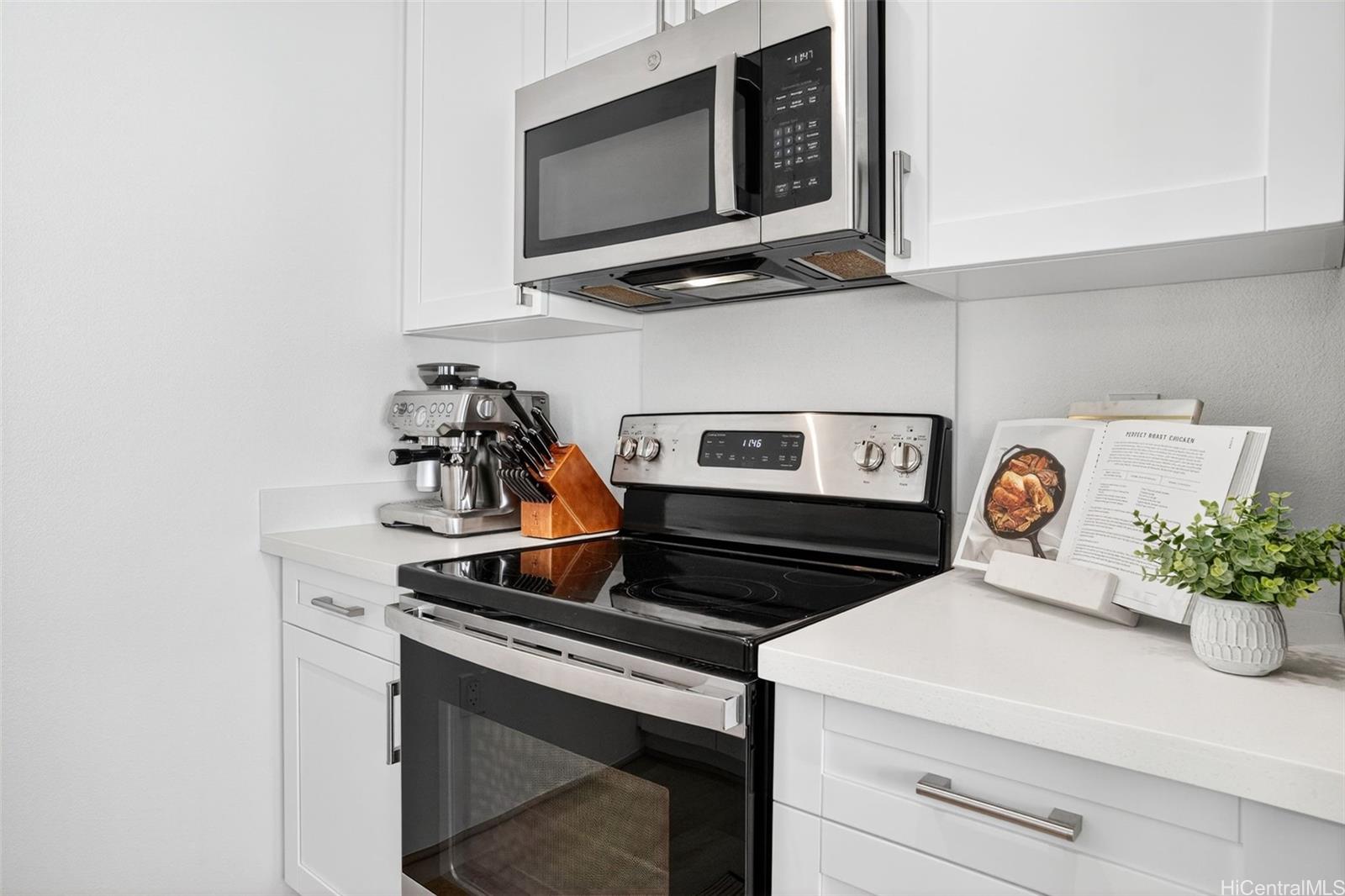 94-1251  Hale Halawai Drive Koa Ridge, Waipahu home - photo 7 of 25