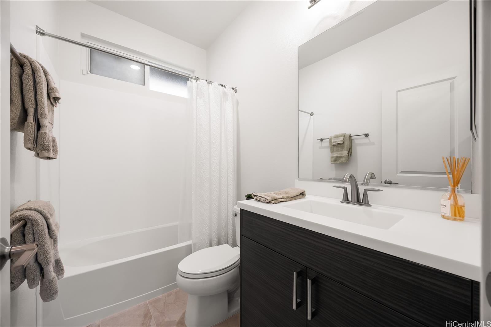 94-1251  Hale Halawai Drive Koa Ridge, Waipahu home - photo 13 of 25