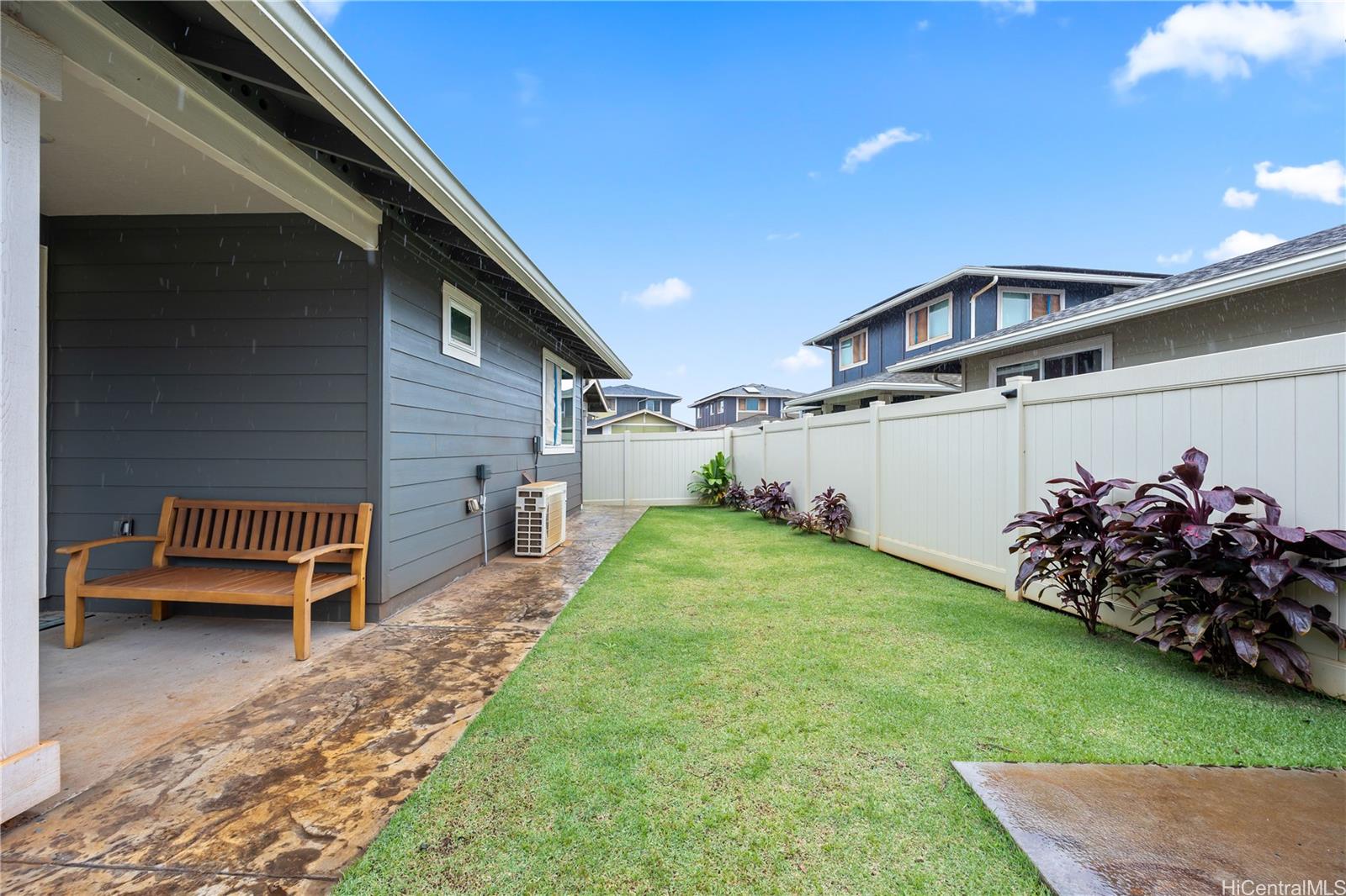 94-1251  Hale Halawai Drive Koa Ridge, Waipahu home - photo 19 of 25