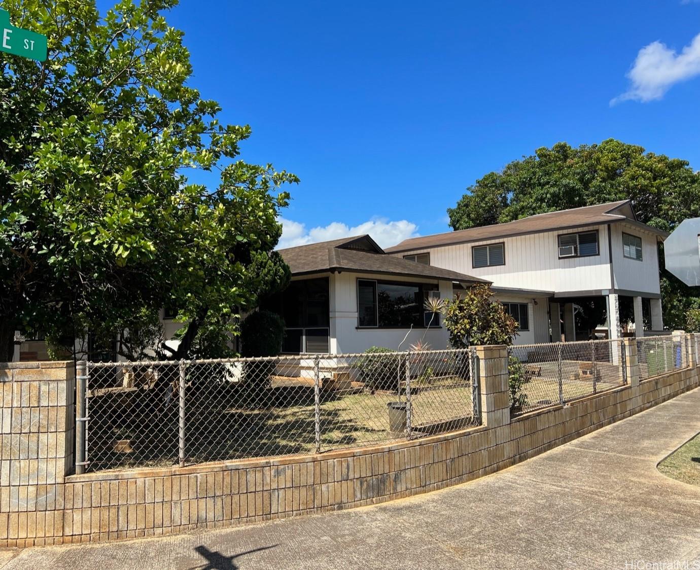 941258 Kahuaina Street , Waipahu house for sale Waipahu Triangle