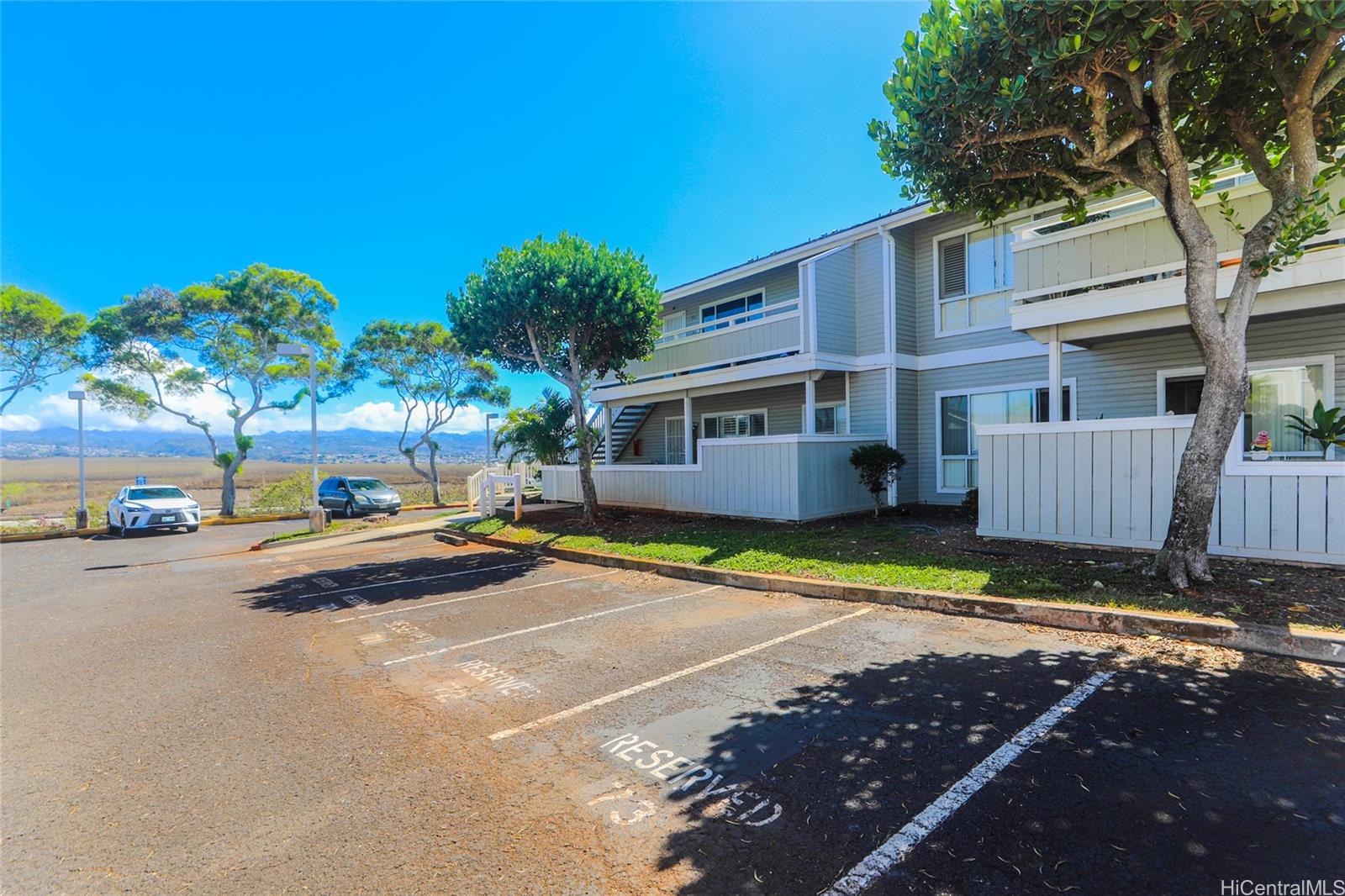 Gentry Waipio townhouse # 4U, Waipahu, Hawaii - photo 12 of 15