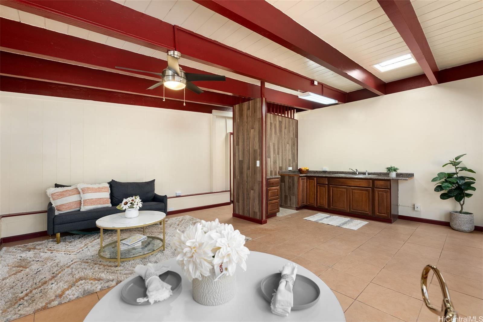 94-1334  Henokea Street Waipahu-lower, Waipahu home - photo 11 of 25