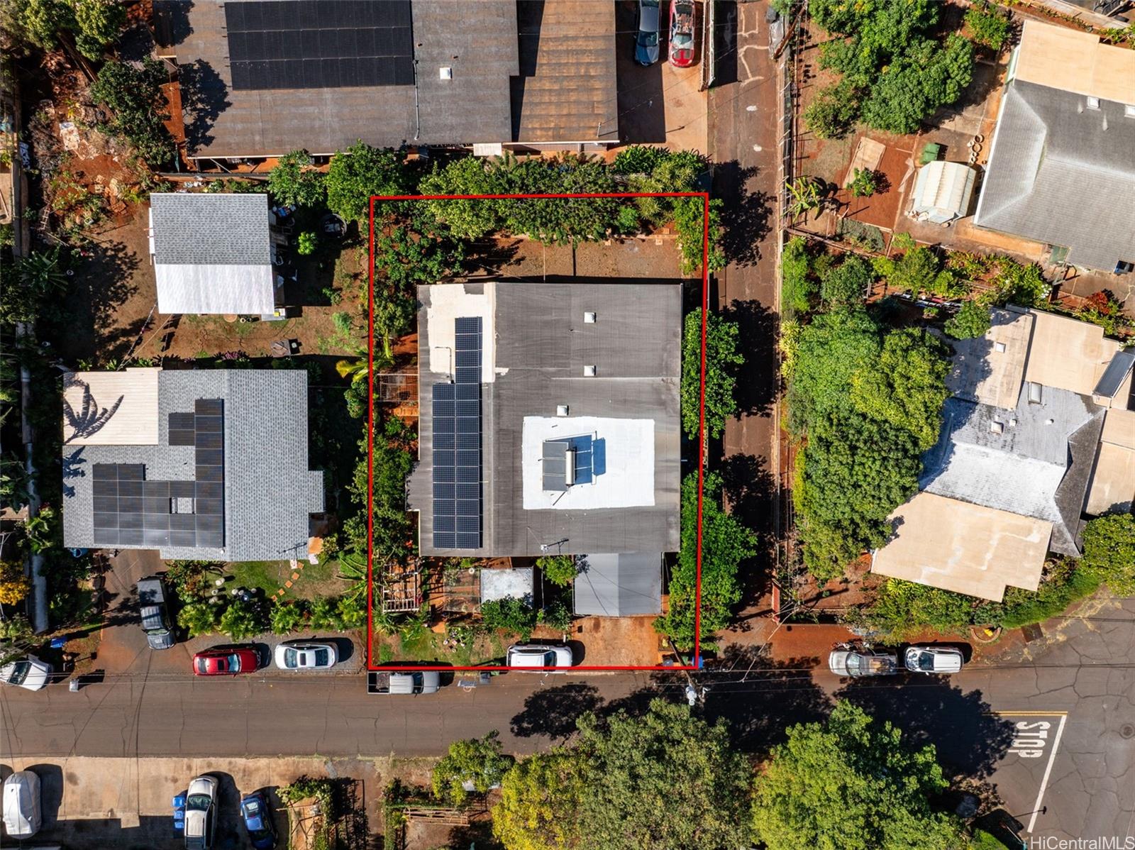 94-1334  Henokea St Waipahu-lower, Waipahu home - photo 4 of 25