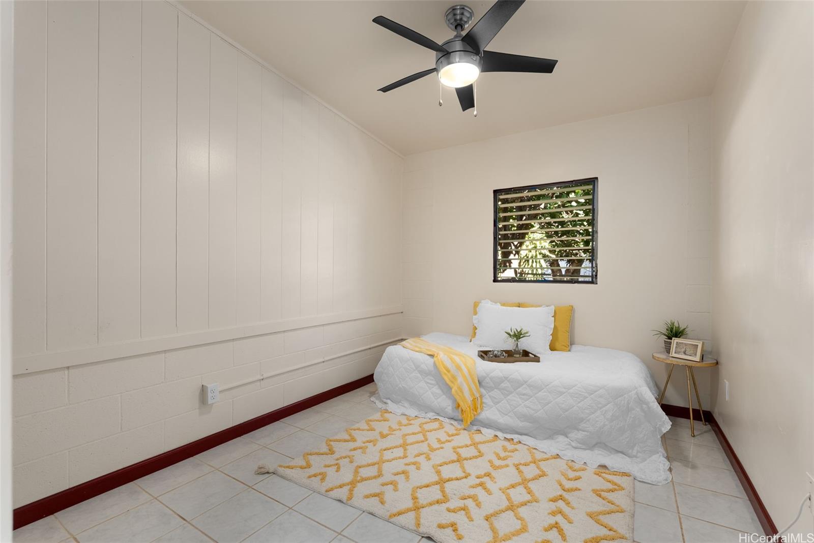 94-1334  Henokea St Waipahu-lower, Waipahu home - photo 7 of 25