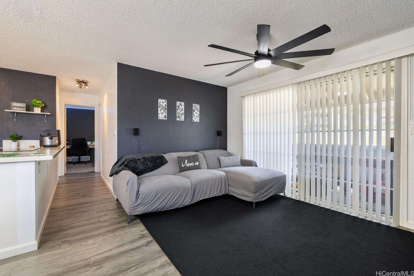 Royal Palm at Waipio I condo # 5U, Waipahu, Hawaii - photo 3 of 21