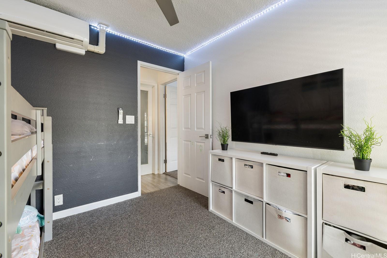 Royal Palm at Waipio I condo # 5U, Waipahu, Hawaii - photo 10 of 21