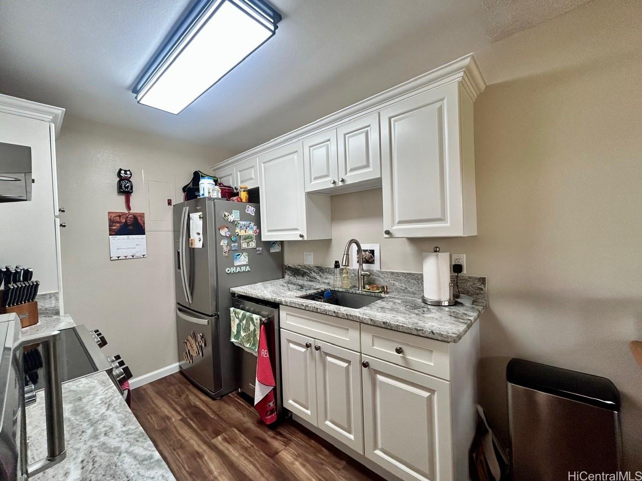 Gentry Waipio Community Assoc townhouse # 6C, Waipahu, Hawaii - photo 6 of 21