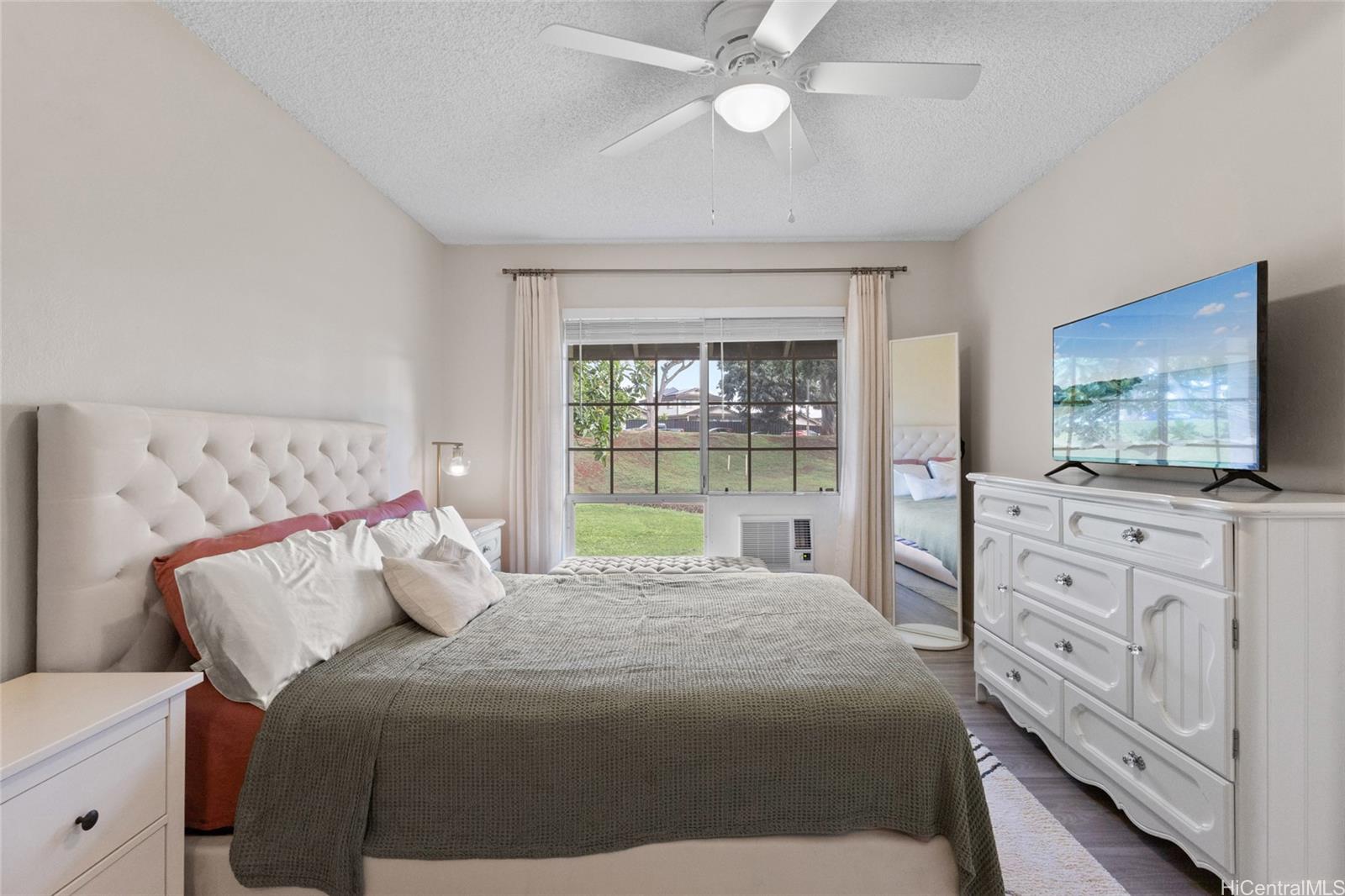 Royal Palm At Waipio I condo # 7U, Waipahu, Hawaii - photo 13 of 19