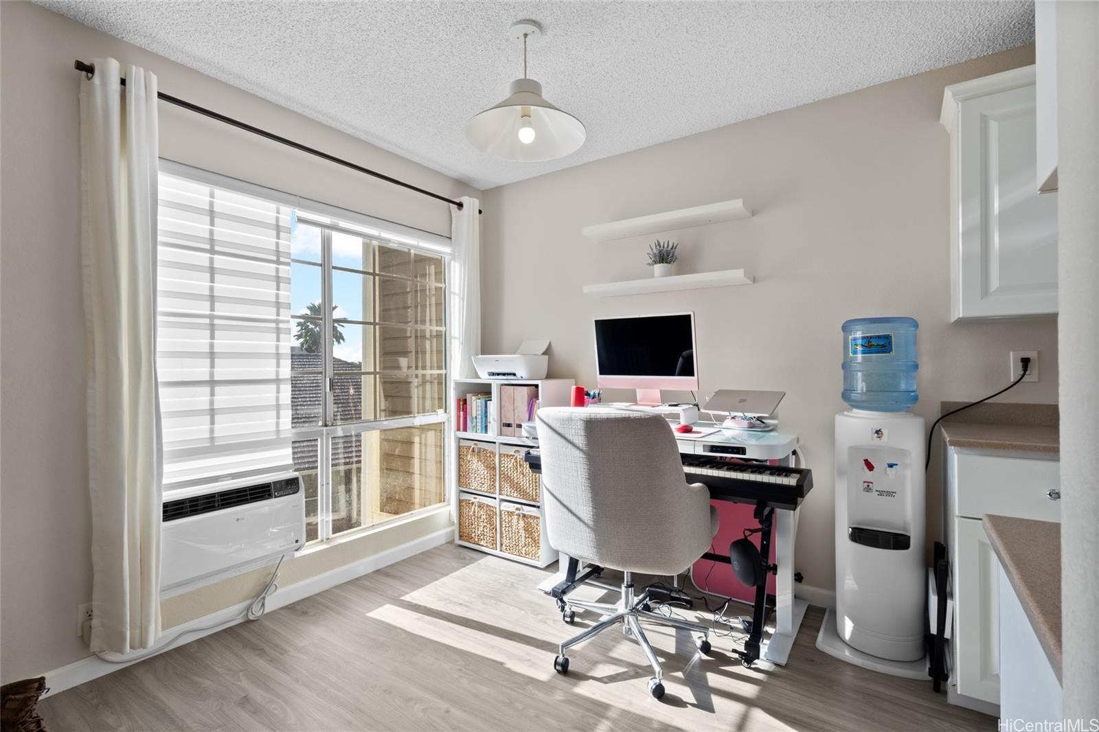 Royal Palm At Waipio I condo # 7U, Waipahu, Hawaii - photo 5 of 19