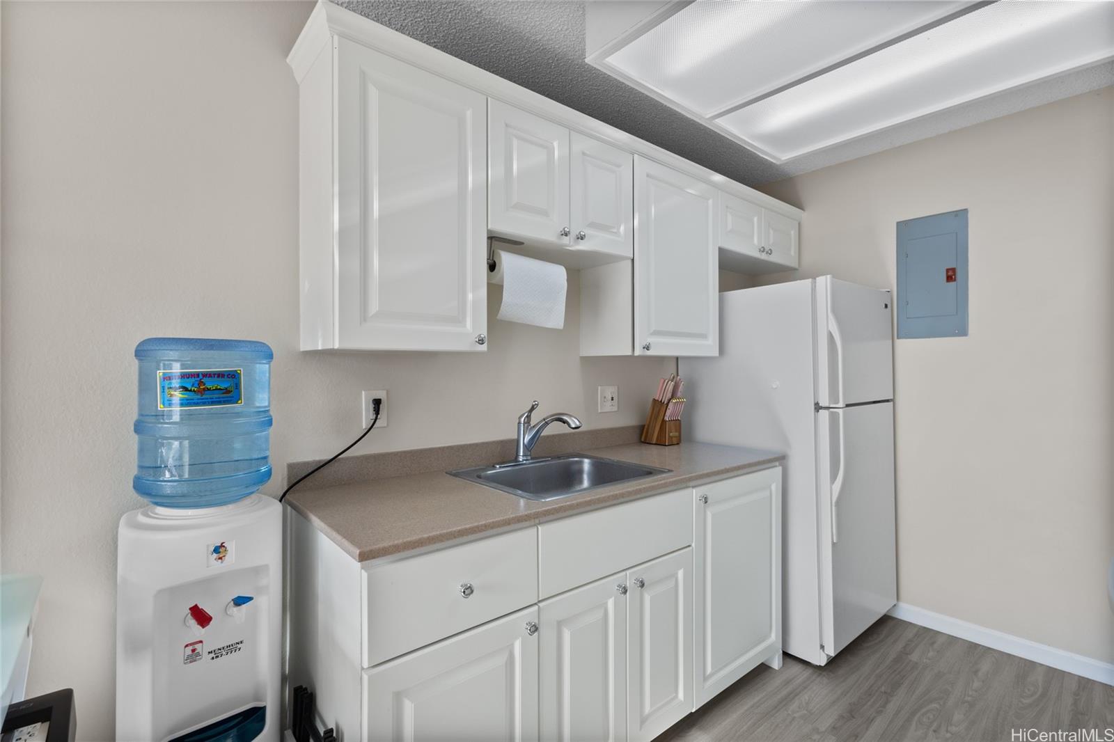 Royal Palm At Waipio I condo # 7U, Waipahu, Hawaii - photo 7 of 19