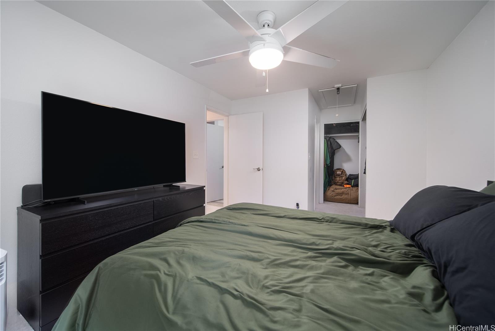 Gentry Waipio townhouse # 17U, Waipahu, Hawaii - photo 14 of 21