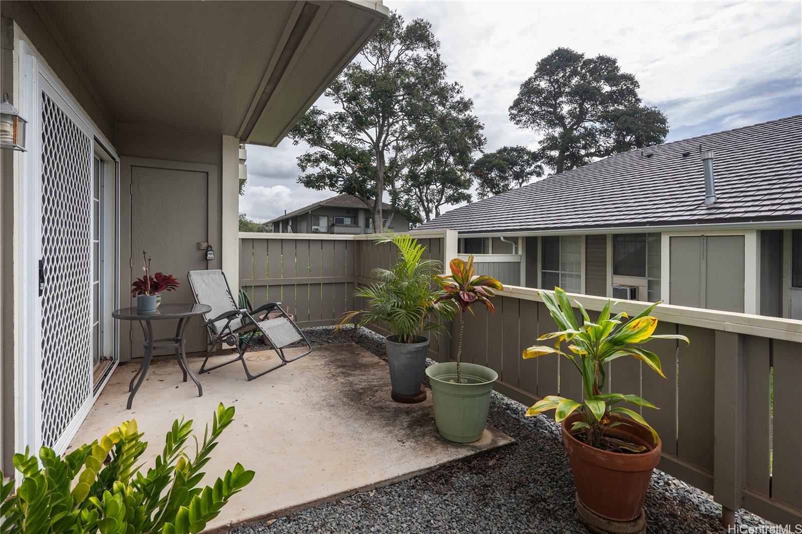 Waipio Gentry townhouse # 11C, Waipahu, Hawaii - photo 6 of 22
