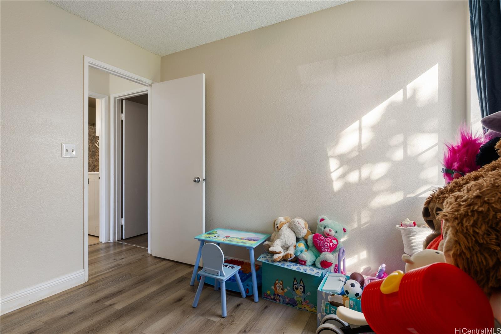 Royal Palm At Waipio V condo # 41D, Waipahu, Hawaii - photo 14 of 25