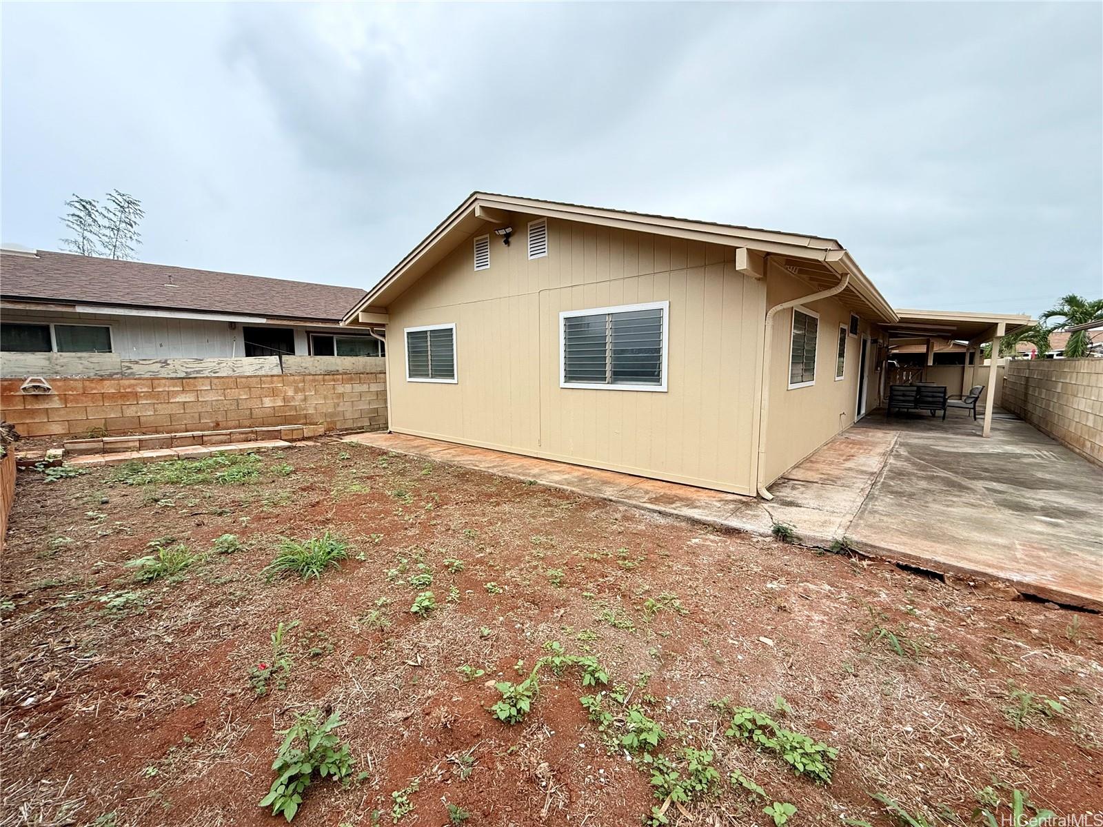 94-140  Kupuohi Place Village Park, Waipahu home - photo 23 of 25
